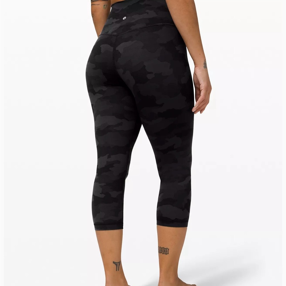 Lulu camo crop 21 inch leggings